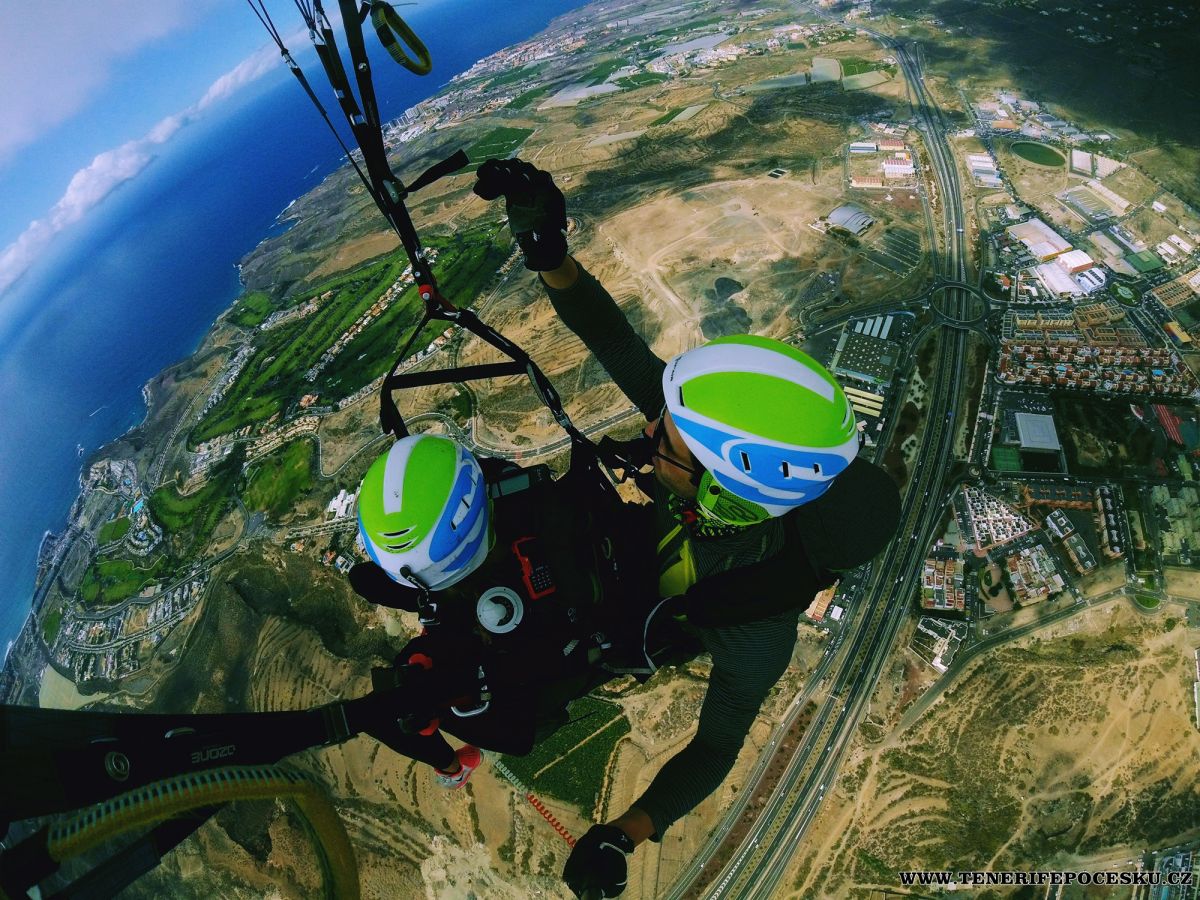 Paragliding gold flight Roque del Conde